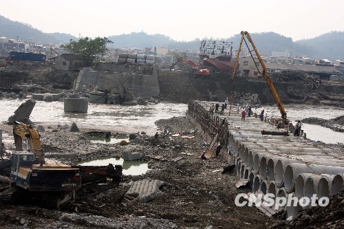 臺風(fēng)莫拉克致臺灣461人死亡192人失蹤