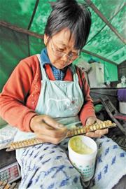 青島櫸林山野蜜純靠化學(xué)添加劑 大米糖漿勾兌竟達歐盟標(biāo)準(zhǔn)