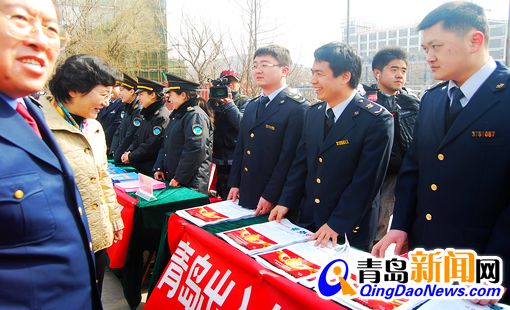 首發(fā):315維權(quán)日 青島10部門現(xiàn)場打假(組圖)